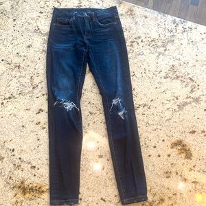 Blank NYC jeans. Mid rise skinny. Size 25